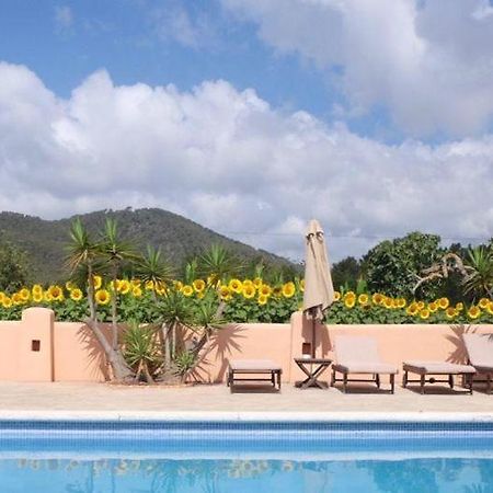 Hostal Restaurante Pou Des Lleo Sant Carles de Peralta Eksteriør billede