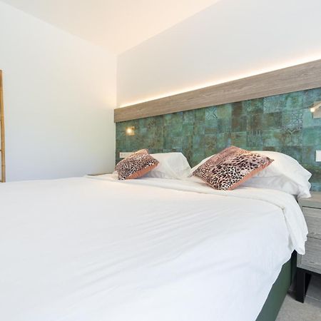 Hostal Restaurante Pou Des Lleo Sant Carles de Peralta Eksteriør billede