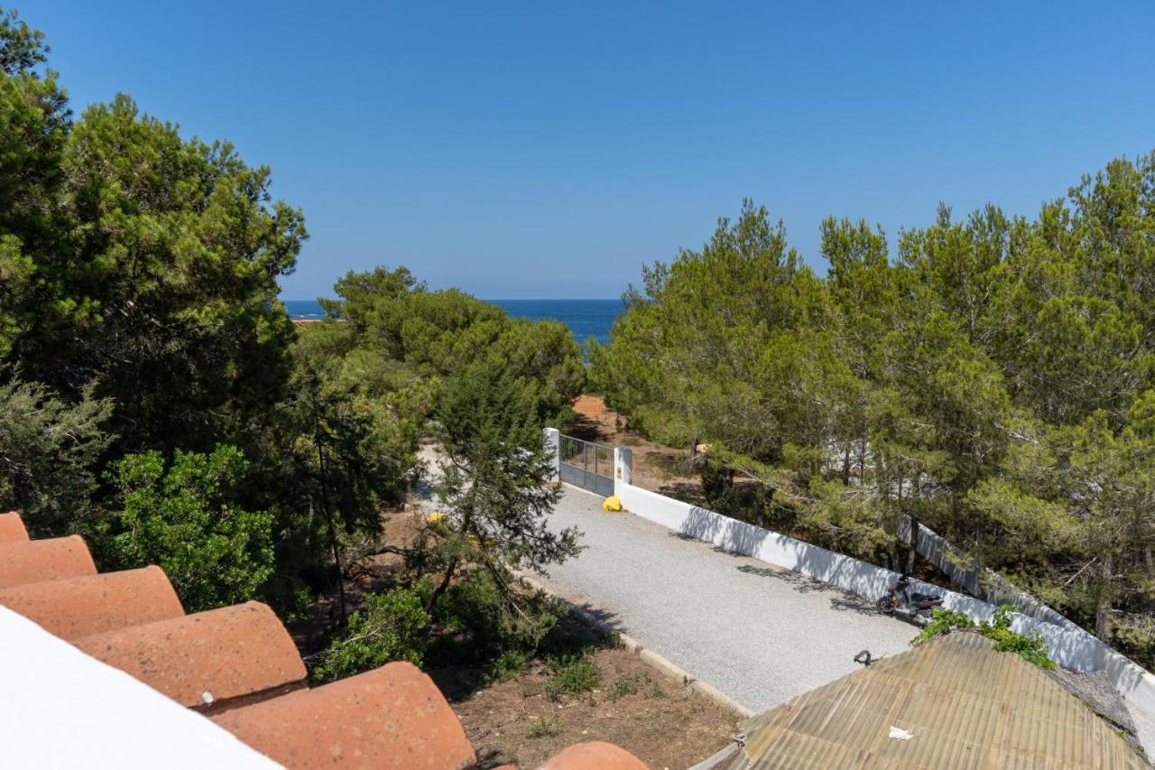 Hostal Restaurante Pou Des Lleo Sant Carles de Peralta Værelse billede